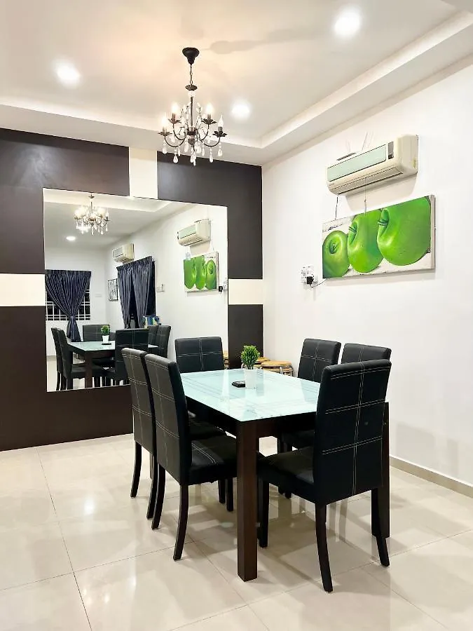 The Gardens Villa Homestay By Nestcove Malacca