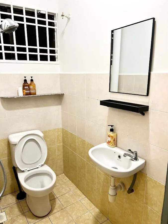 The Gardens Villa Homestay By Nestcove Malacca 0*,